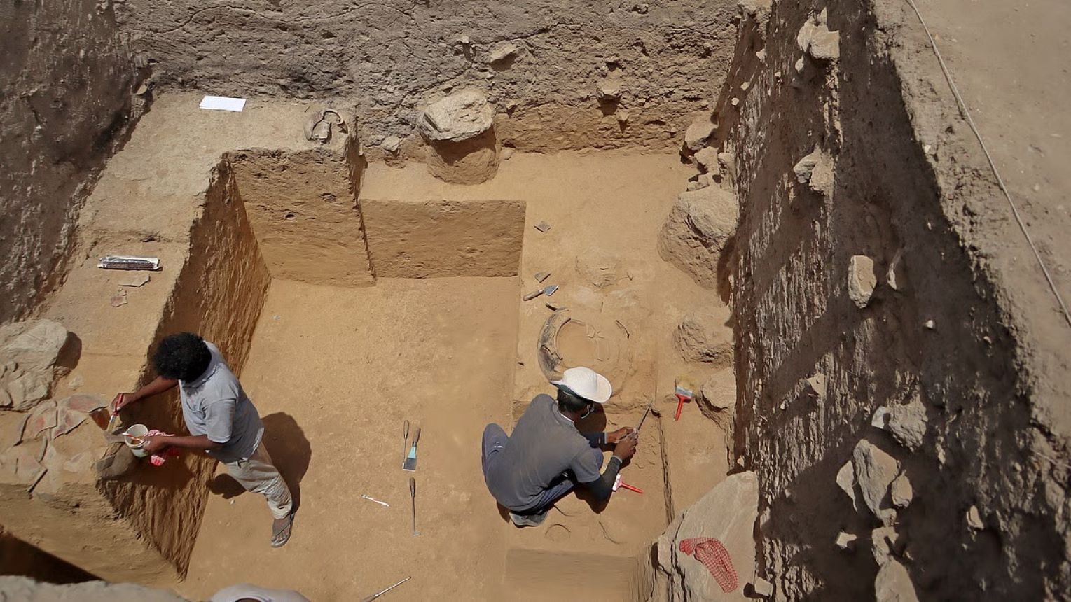 Karivalamvandanallur Excavations Reveal Continuous Human Occupation from the Microlithic to the Sangam Age